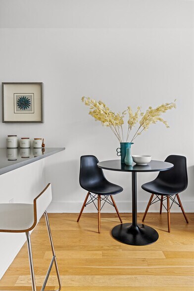 More Photos Of 40 Schaefer St, Brooklyn Apartments For Sale