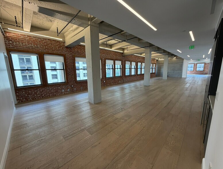 More Photos Of 808 S Broadway, Los Angeles Office For Lease