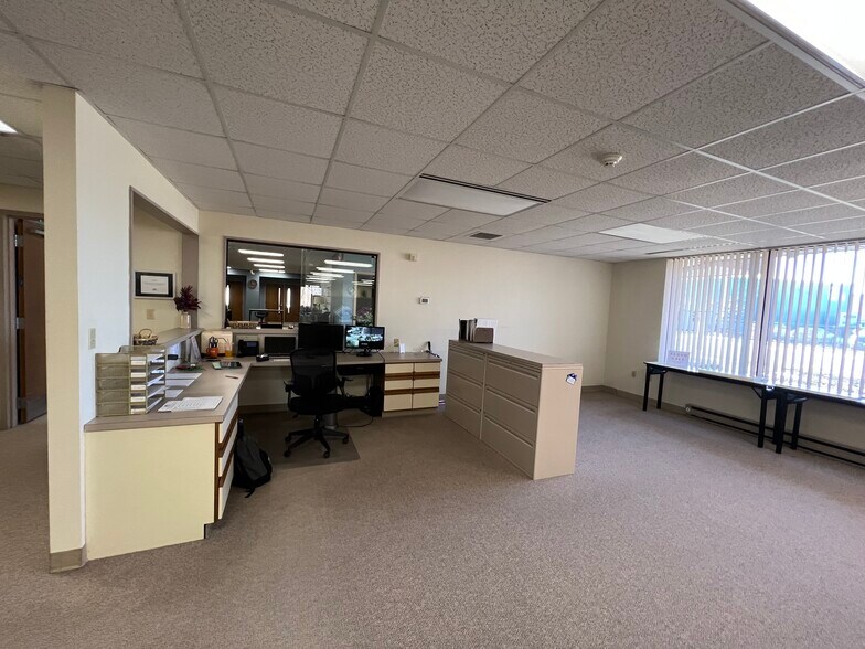More Photos Of 221 Industry Ave, Springfield Office For Lease