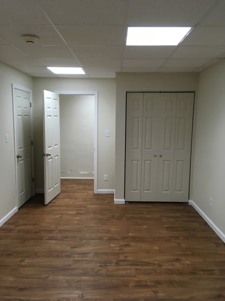 More Photos Of 137 E Washington St, Shelbyville Lodge Meeting Hall For Sale