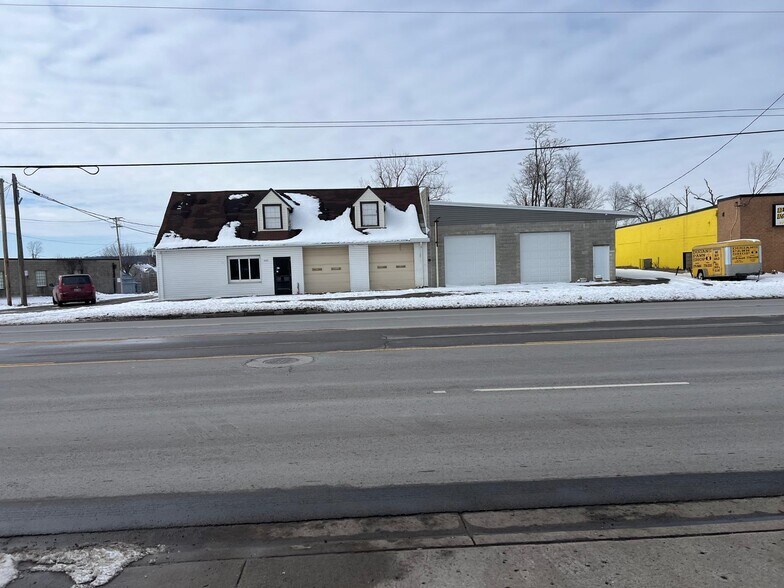 More Photos Of 4601 N Dixie Dr, Dayton Auto Repair For Sale