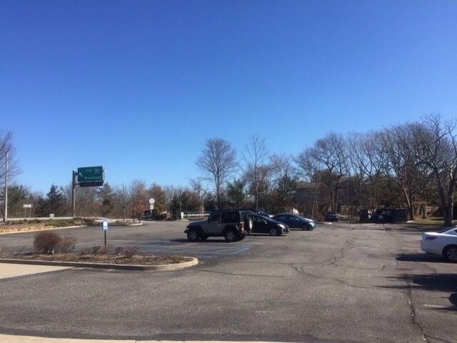 More Photos Of 3750 Express Dr S, Islandia Office For Lease