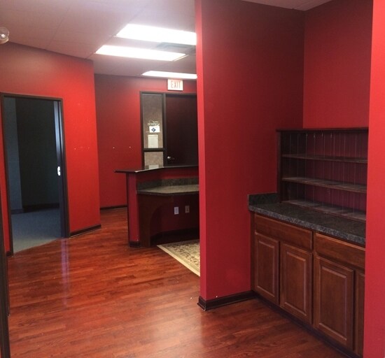 More Photos Of 2900 Union Lake Rd, Commerce Township Office For Sale