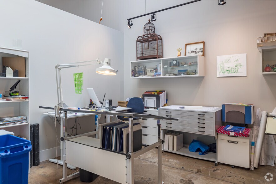 More Photos Of 1361 S Broadway, Denver Storefront Retail Office For Lease