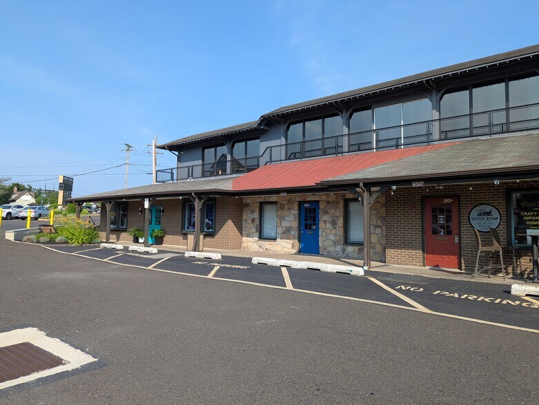 More Photos Of 606 2nd St, Southampton Storefront Retail Office For Lease