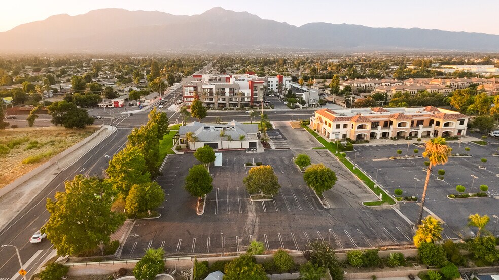 More Photos Of 10123 Foothill Blvd, Rancho Cucamonga Restaurant For Sale