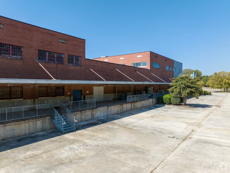 More Photos Of 1200 White St SW, Atlanta Office For Sale