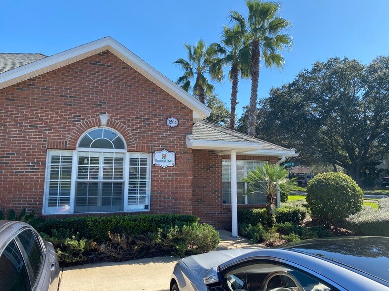 More Photos Of 6817 Southpoint Pky, Jacksonville Medical For Lease