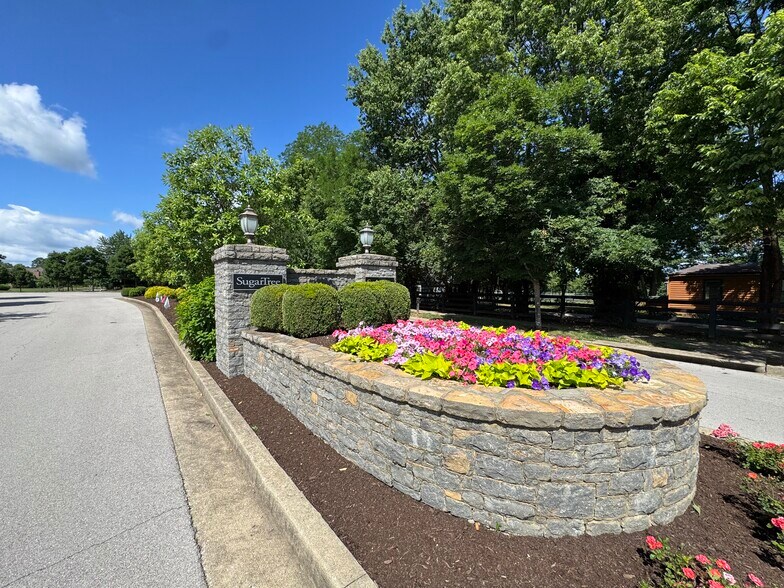 More Photos Of Sugartree Ln, Versailles Land For Sale