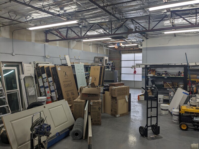 More Photos Of 6020 Midway Park Blvd NE, Albuquerque Warehouse For Lease