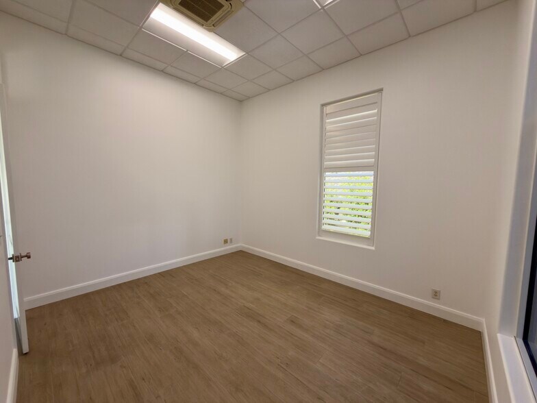More Photos Of 36164 Emerald Coast Pky, Destin Freestanding For Lease