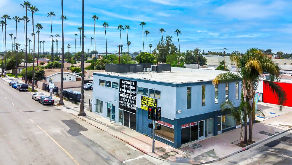 More Photos Of 1926 S Main St, Santa Ana Office For Lease