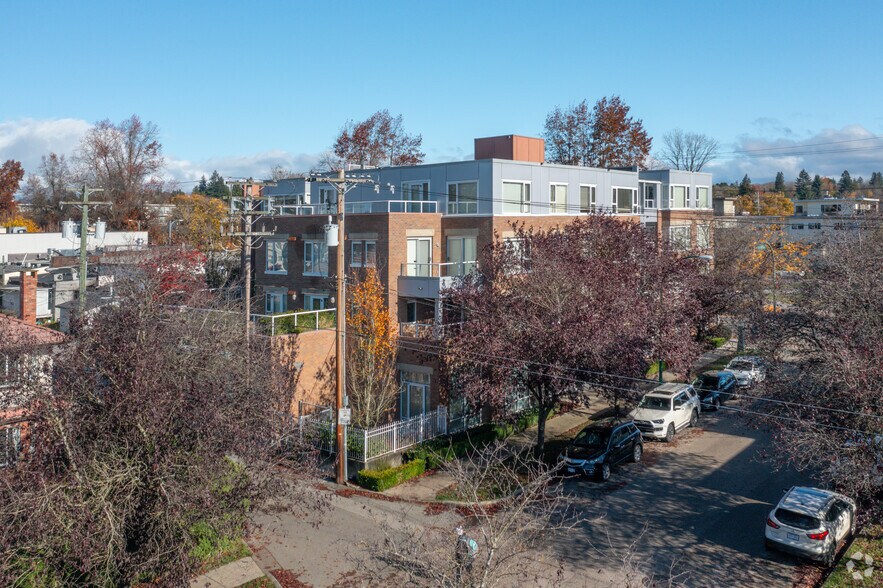 Primary Photo Of 6075-6099 West Blvd, Vancouver Storefront For Lease