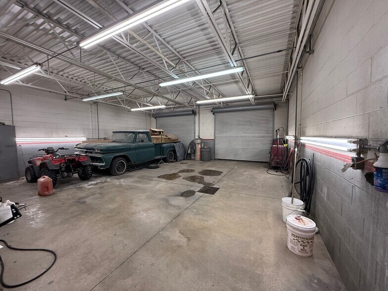 More Photos Of 1350 Lafayette Rd, Rocky Face Specialty For Sale