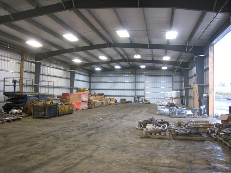 More Photos Of 6160 S Whiskey Hill Rd, Hubbard Manufacturing For Lease