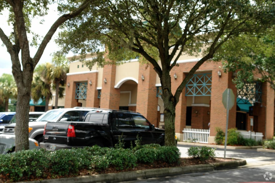 More Photos Of 303 SE 17th St, Ocala Unknown For Lease