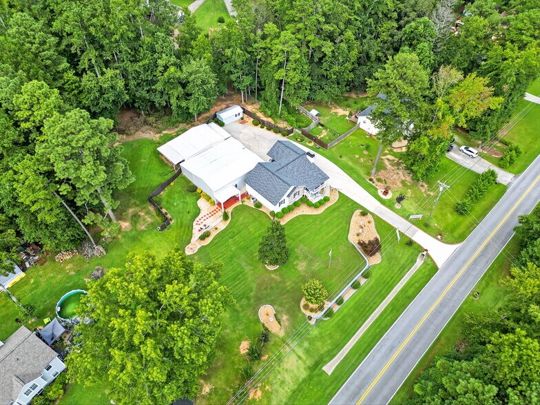 More Photos Of 84 Ledbetter Rd, Villa Rica Light Distribution For Sale