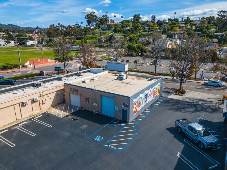 More Photos Of 350 E Broadway, Vista Storefront Retail Office For Lease