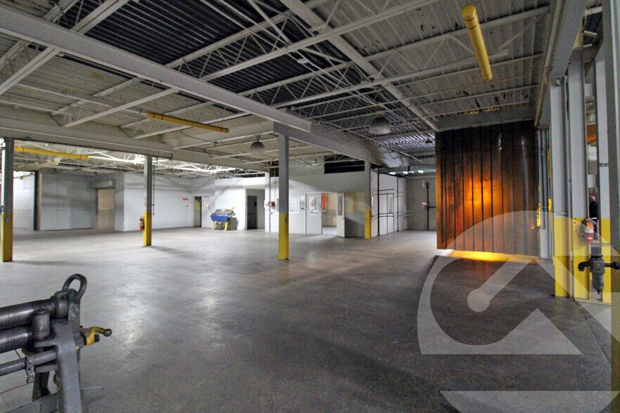 More Photos Of 17950 Allen Rd, Melvindale Manufacturing For Sale