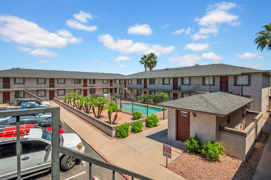 Primary Photo Of 3102 E Paradise Ln, Phoenix Apartments For Sale