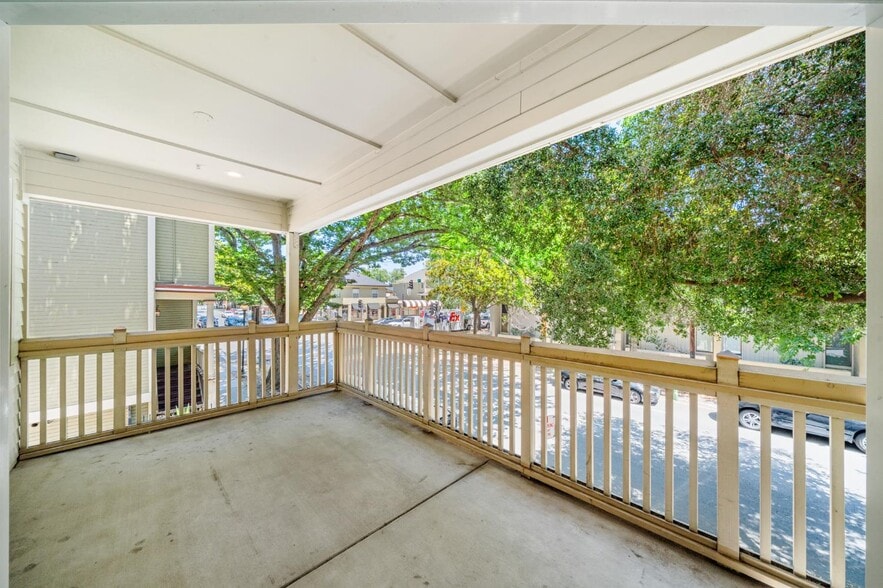More Photos Of 1304-1306 19th St, Sacramento Office Residential For Sale