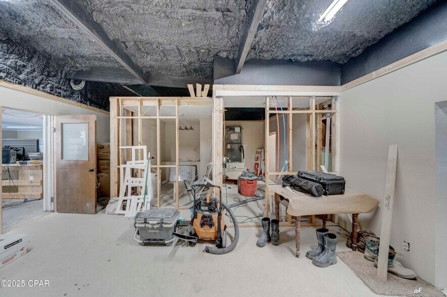 More Photos Of 2515 E 15th St, Panama City Freestanding For Sale