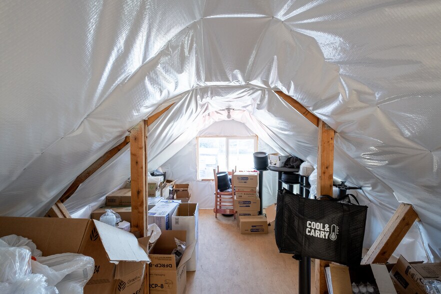 More Photos Of 14969 W Bow Hill Rd, Bow Bar For Sale