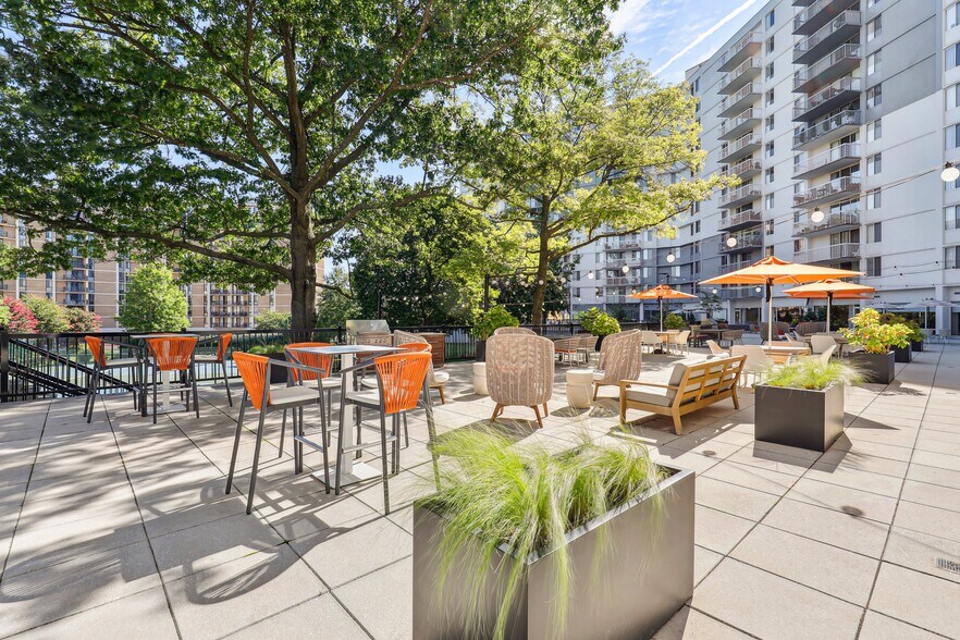 More Photos Of 1350 Beverly Rd, McLean Apartments For Lease