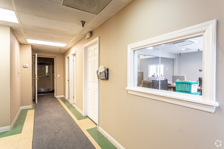 More Photos Of 22-24 Riverview Dr, Marlboro Warehouse For Lease