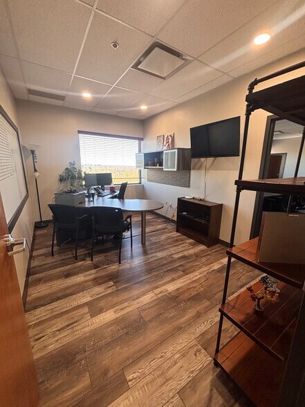 More Photos Of 985 Fillmore St W, Colorado Springs Freestanding For Lease