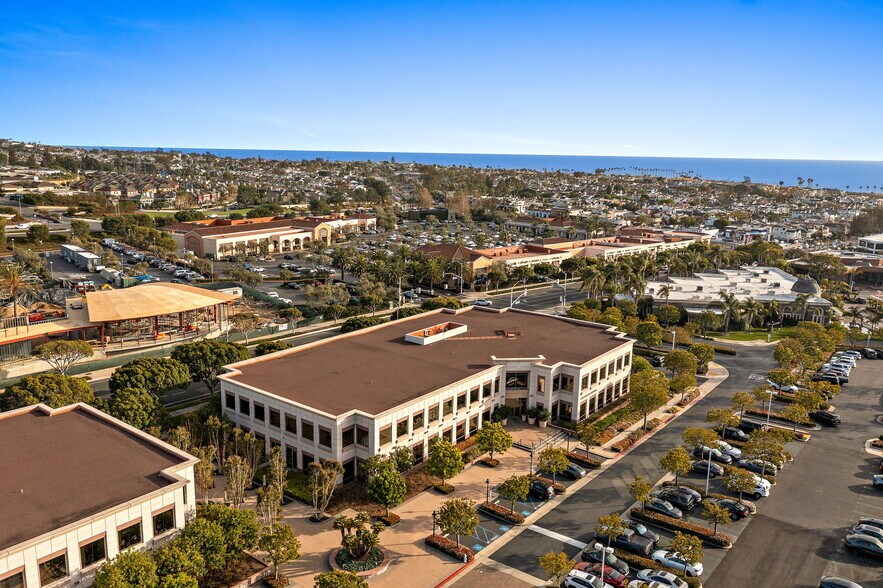 More Photos Of 24 Corporate Plaza Dr, Newport Beach Loft Creative Space For Lease