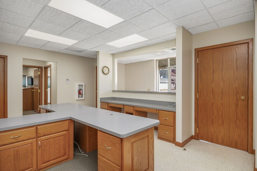 More Photos Of 5214 Lake Ave, Saint Joseph Industrial For Sale