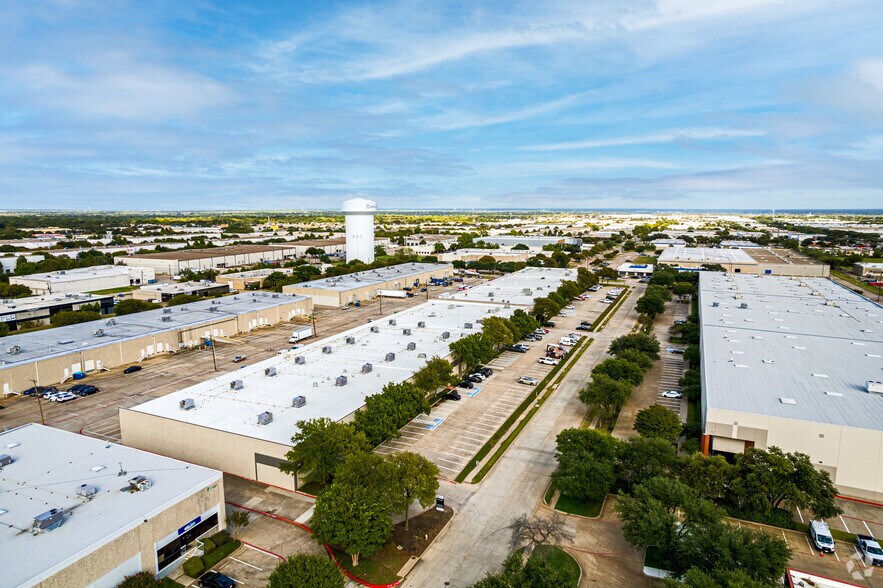 More Photos Of 1701 Summit Ave, Plano Industrial For Lease