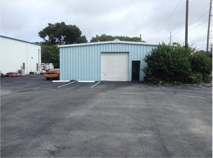 Primary Photo Of 2095 Bay Rd, Mount Dora Warehouse For Lease