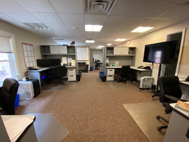 More Photos Of 4 Davis Ct, Brookline Loft Creative Space For Sale