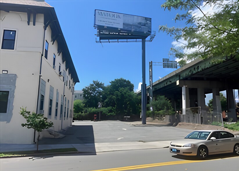 More Photos Of 2031 Purchase St, New Bedford Office For Sale