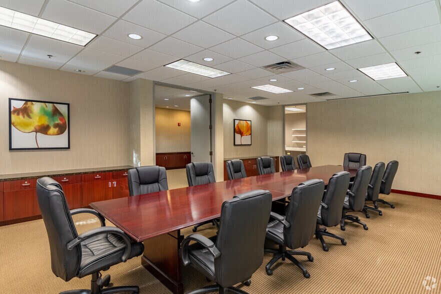 More Photos Of 3805 Crestwood Pky NW, Duluth Unknown For Lease