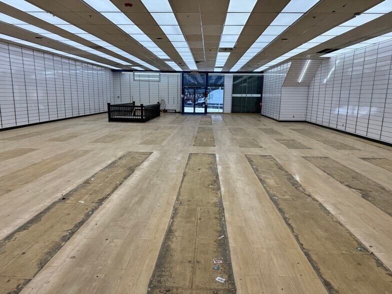 More Photos Of 361 Central Ave, Jersey City Storefront For Sale