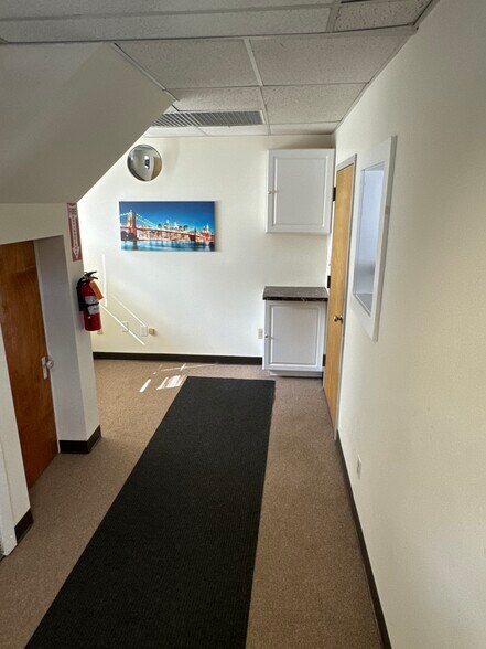 More Photos Of 5 Montague St, Yonkers Office For Lease
