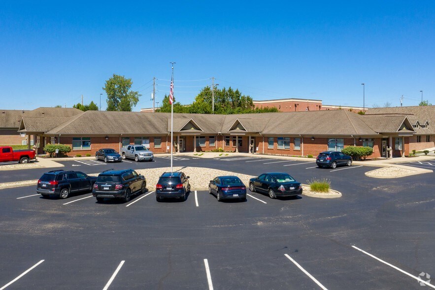 More Photos Of 1195 Meadow Bridge Dr, Beavercreek Office For Lease