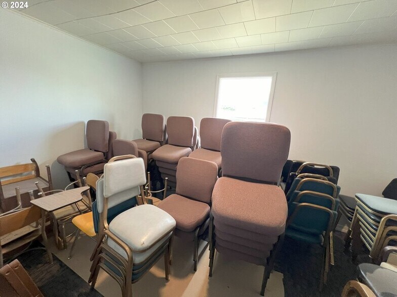 More Photos Of 1839 3rd St, Baker City Religious Facility For Sale