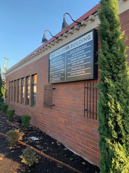 More Photos Of 960 Broadway St NE, Salem Office For Lease