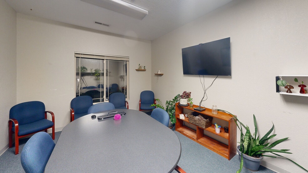 More Photos Of 60 W Sunbridge Dr, Fayetteville Office For Lease