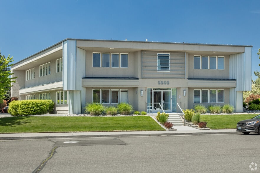 More Photos Of 5605 Riggins Ct, Reno Office For Lease