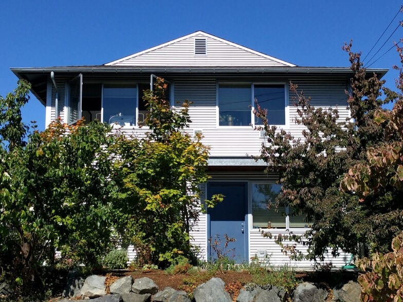 Primary Photo Of 1822 S King St, Seattle Apartments For Sale