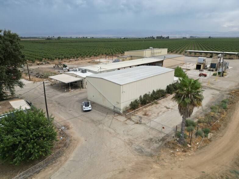 More Photos Of 13649 Weedpatch Hwy, Bakersfield Refrigeration Cold Storage For Sale