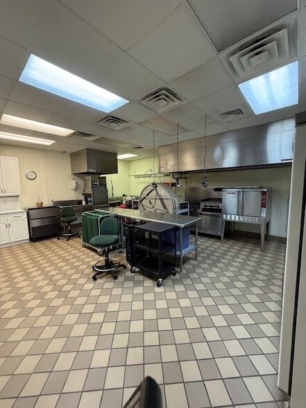 More Photos Of 622 E Lexington Ave, High Point Schools For Sale