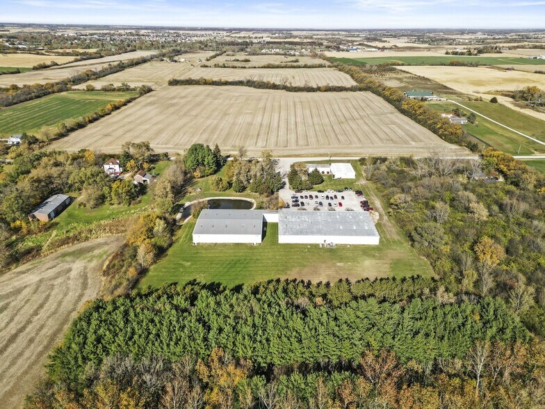 More Photos Of 311 E Corning Rd, Beecher Warehouse For Sale