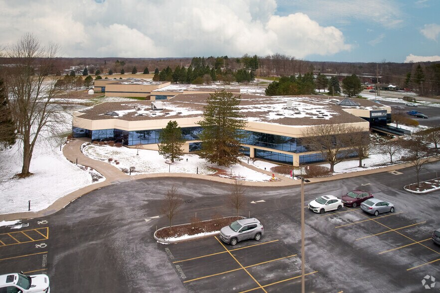 More Photos Of 1 Redcom Ctr, Victor Medical For Lease