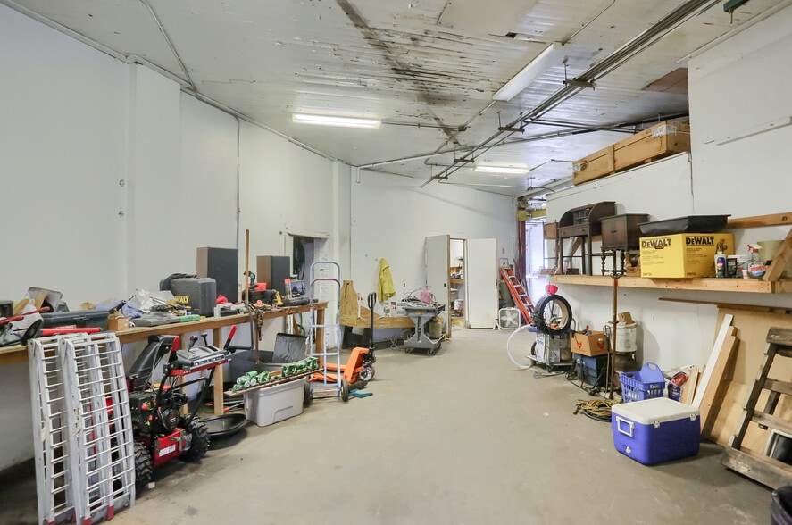 More Photos Of 97 Helen St, McKees Rocks Warehouse For Sale